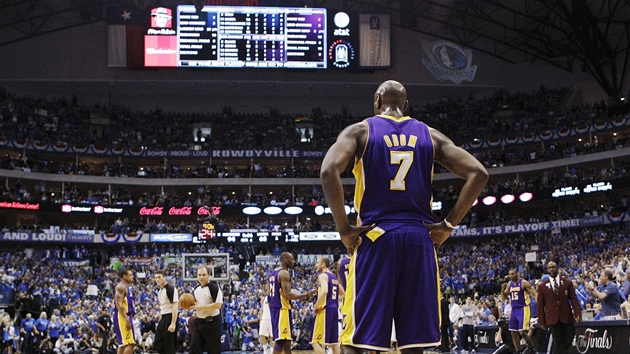 CO S TÍM. Zklamání Lamara Odoma z Los Angeles Lakers. CO S TÍM. Zklamání Lamara Odoma z Los Angeles Lakers.