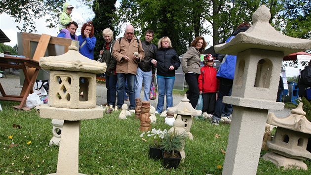 Veletrh Floria ve Vkách u Kromíe láká zahradkáe, chovatele, chalupáe i pstitele na nejrznjí hobby sortiment.