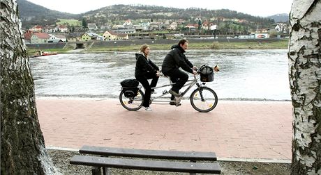 Cyklostezka Beva by mla být do tí let hotová. Spojí tak 28 mst a obcí a dosáhne délky pes 140 kilometr. Zárove umoní dojet na kole a na Jadran. (Ilustraní snímek)