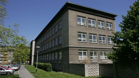 Budova bývalého Chemoprojektu v Perov.