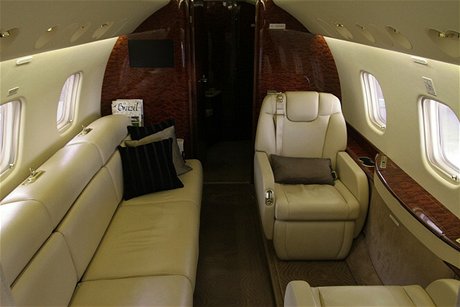 Embraer Legacy 650