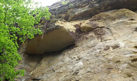 V Phrazskch skalch se odlomil dvousettunov skaln blok.