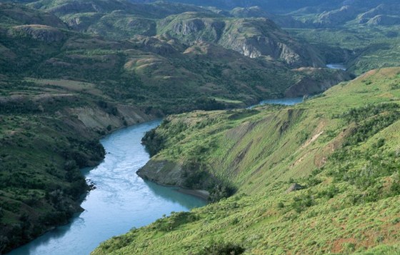 V neposkvrnné oblasti v patagonském Aysén má stát hydroelektrárna HidroAysén