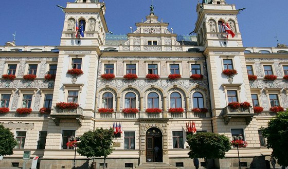 O cestu na radnici bude usilovat 17 volebních seskupení. Ilustraní foto.