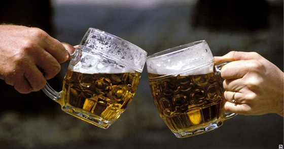 Pivai vybrali chu, sílu i název piva a pak rozhodli i o tom, do jakých sklenic se bude epovat. Ilustraní foto