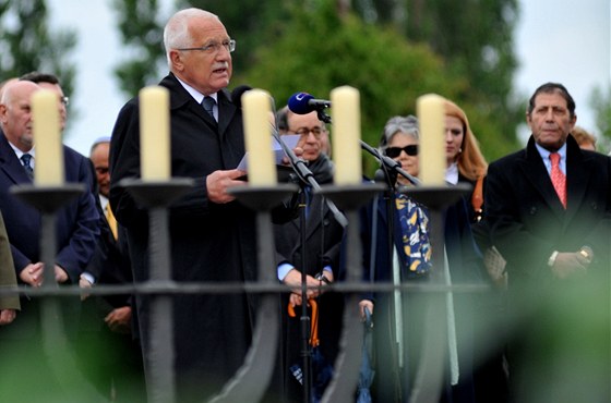 Prezident Václav Klaus pi projevu na terezínské tryzn (15. kvtna 2011)