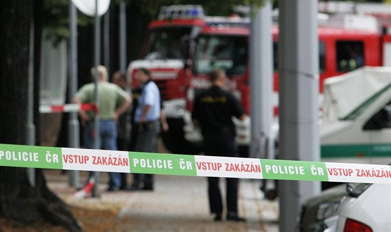 Policejní specialisté prohledali ústavy pro postiené na Strakonicku, bombu v nich vak nenali. Ilustraní foto