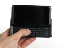 Nokia E7