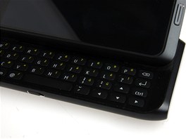 Nokia E7