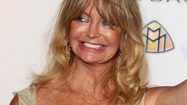 Goldie Hawnová na veírku v Cannes