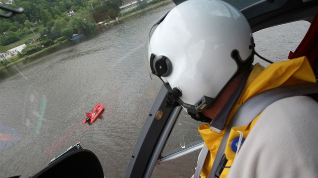 Cviení se zúastnilo 24 záchraná a dva vrtulníky.