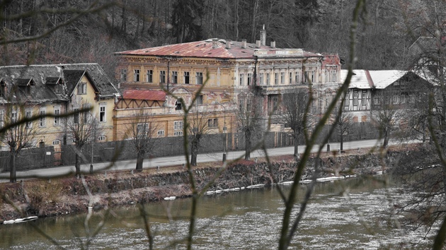 Krajský úad potvrdil tém dvoumilionovou pokutu pro spolenost Karlovarské minerální vody za patnou péi o památkov chránné objekty v lázních Kyselka.