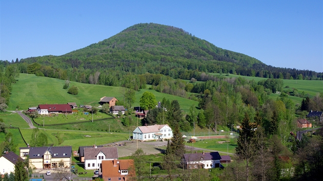 Rovský vrch ze Srbské Kamenice