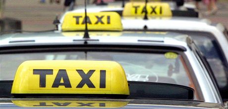 Taxikái v Uherském Brod se hádají kvli nízké cen jednoho z dopravc. Ilustraní snímek