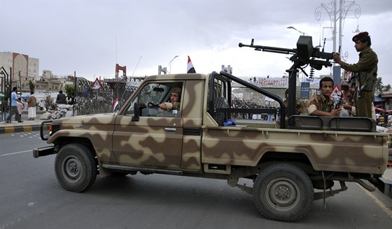 V jemenské Saná dochází k ostrým stetm (25. kvtna 2011)