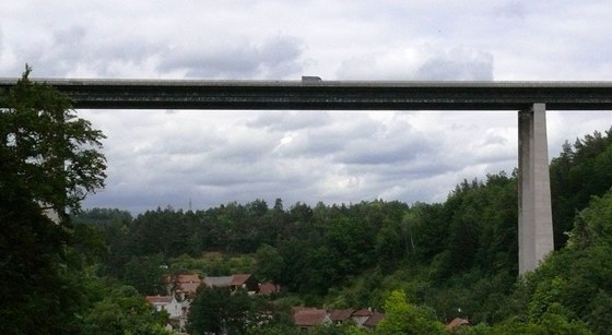 Dlnin most Vysoina nad Velkm Mezim se bude v lt 2011 opravovat.