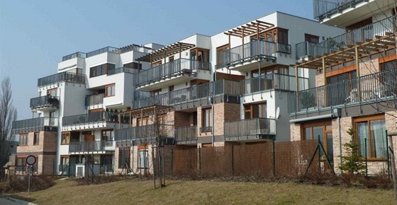 Cihlová novostavba v luxusní rezidenci Císaka v Praze na Smíchov