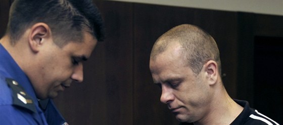 Jan Peprna dostal u olomouckého vrchního soudu 14 let za ubití matky (23.5. 2011)