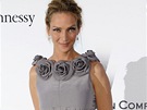 Móda na festivalu v Cannes: hereka Uma Thurmanová se na galaveer AMFAR oblékla do Chanelu