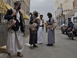 V jemensk San dochz k ostrm stetm (25. kvtna 2011)