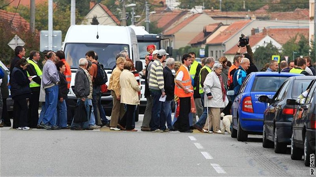 Za stavbu silnice z Brna do Svitav demonstrovali obyvatelé Lipvky a pílehlých obcí