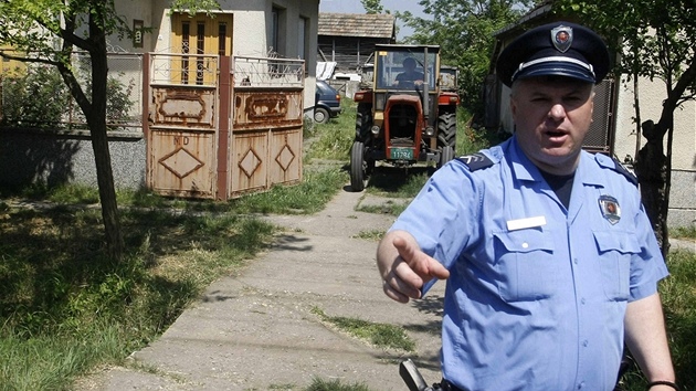Dm Ratka Mladie v severosrbském Lazarevu te steí policie 