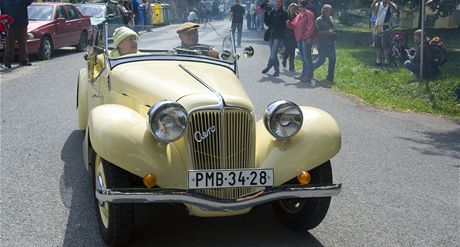 Vladimír Zíka, majitel zrestaurovaného veterána Aero z roku 1937 