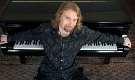 Klavírista Ivo Kahánek vystoupí jako sólista na koncertu Filharmonie Brno.