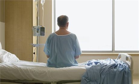 Jesenická nemocnice je bludném kruhu, pokud ale neseene více penz, hrozí zde zruení nkterých lkových oddlení. (Ilustraní snímek)
