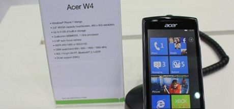 Acer W4