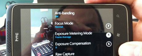 HTC s Windows Phone 7 a 12Mpix fotoapartem