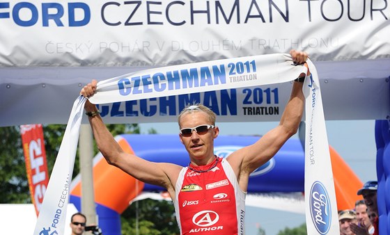  Petr Vabrouek vyhrál závod Czechman Triatlon 2011.