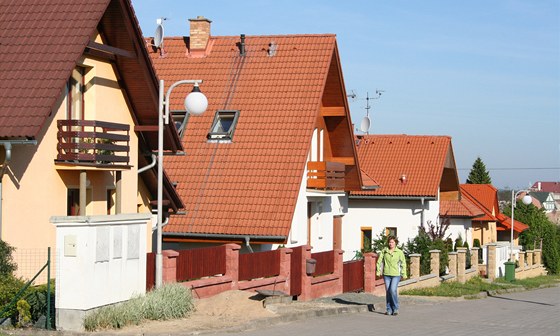 Nové domky v Kvasinách na Rychnovsku. 