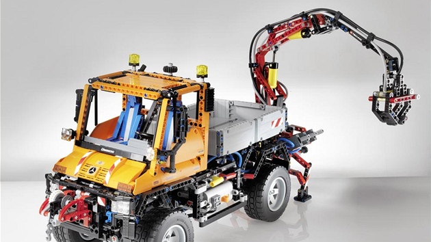 Mercedes-Benz Unimog jako stavebnice Lego