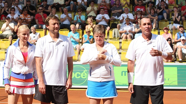 Exhibice v Prostjov se zastnili zleva: Jana Novotn, Miloslav Me, Hana Mandlkov a Ivan Lendl.