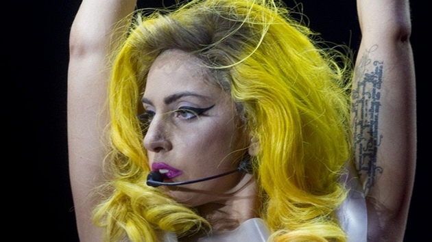 Zpvaka Lady Gaga vystoupila 17. listopadu 2010 poprvé v esku (Praha, O2 arena)