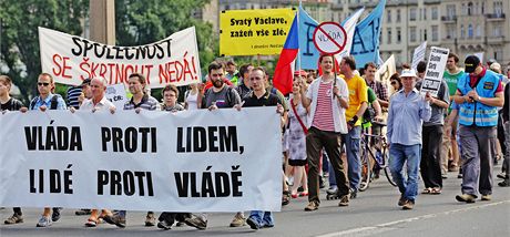 Demonstrace odborá proti vládním reformám. (16. ervna 2011)