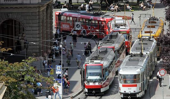 Naposledy se tramvaje v Brn na hodiny zastavily v lét roku 2008 (ilustraní snímek).