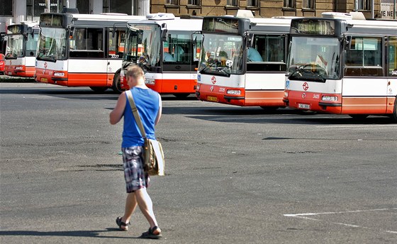 Autobusová linka 180 by mla výrazn zkrátit cestování z Prahy 6 na sever metropole. Ilustraní snímek