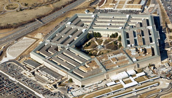Pentagon má novou strategii boje proti kyberzloinu.