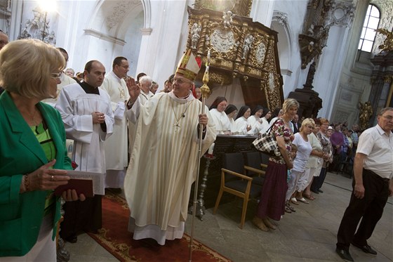 Pou v Doksanech pi píleitosti 800 let od narození svaté Aneky. Litomický biskup Jan Baxant.