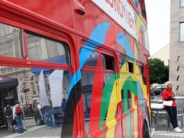 Do Turnova zavtal autobus propagujc londnskou olympidu.