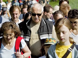 Pochod Praha-Price, 17. kvtna 2002. Vánivý turista Václav Klaus se mnoho let...