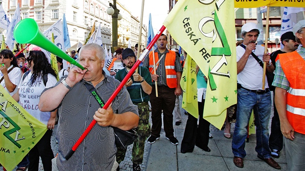 Demonstrace odborářů proti vládním reformám. (16. června 2011) Demonstrace odborářů proti vládním reformám. (16. června 2011)