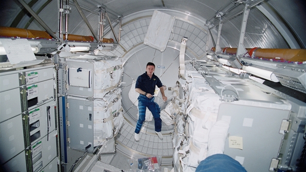 Kosmonaut Gidenko v modulu Leonardo ISS