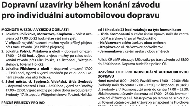 Kvli plmaratonu (na snímku loský vítz Stephen Kibet z Keni) bude v sobotu ve Olomouci ada uzavírek, navíc díve skoní nkteré linky tramvají a mstské autobusy zamíí na objízdné trasych.