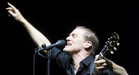 Bryan Adams se do eska vrátil po pti letech. Na dotaz mu to spoítali sami fanouci.