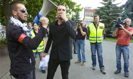 Demonstrace za plzesk dm kultury.