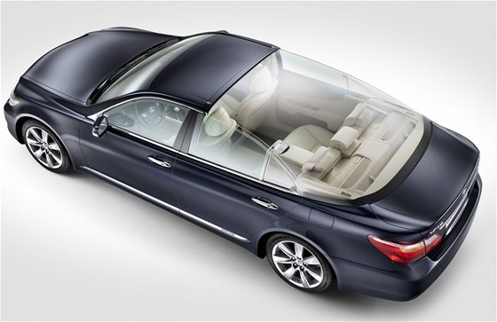 Lexus LS 600h L Landaulet pro monackou kníecí svatbu