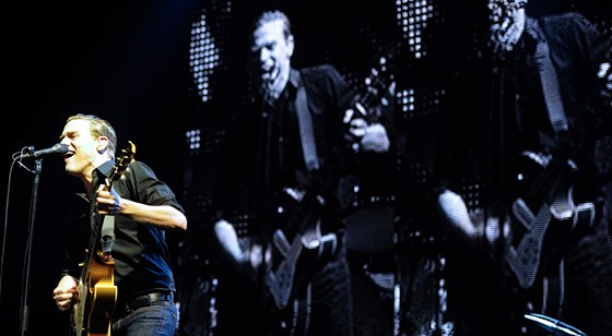 Bryan Adams vystoupil 19. ervna 2011 v Praze.